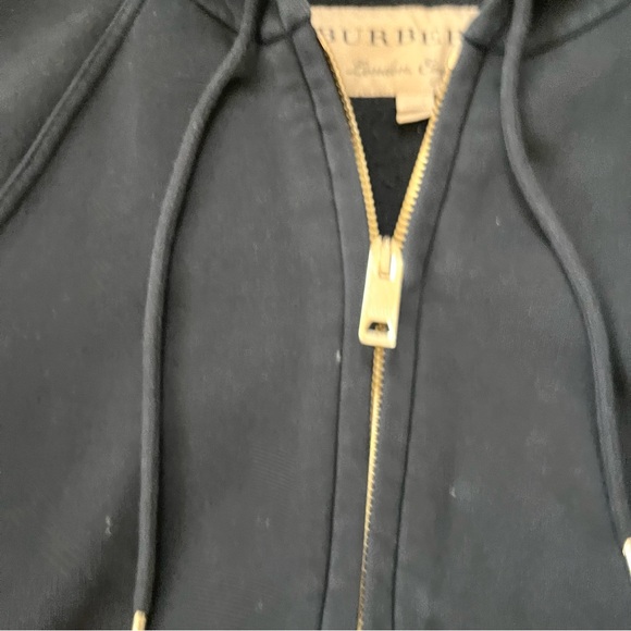 Burberry hooded jacket w check lining in black 
Si - Picture 4 of 4